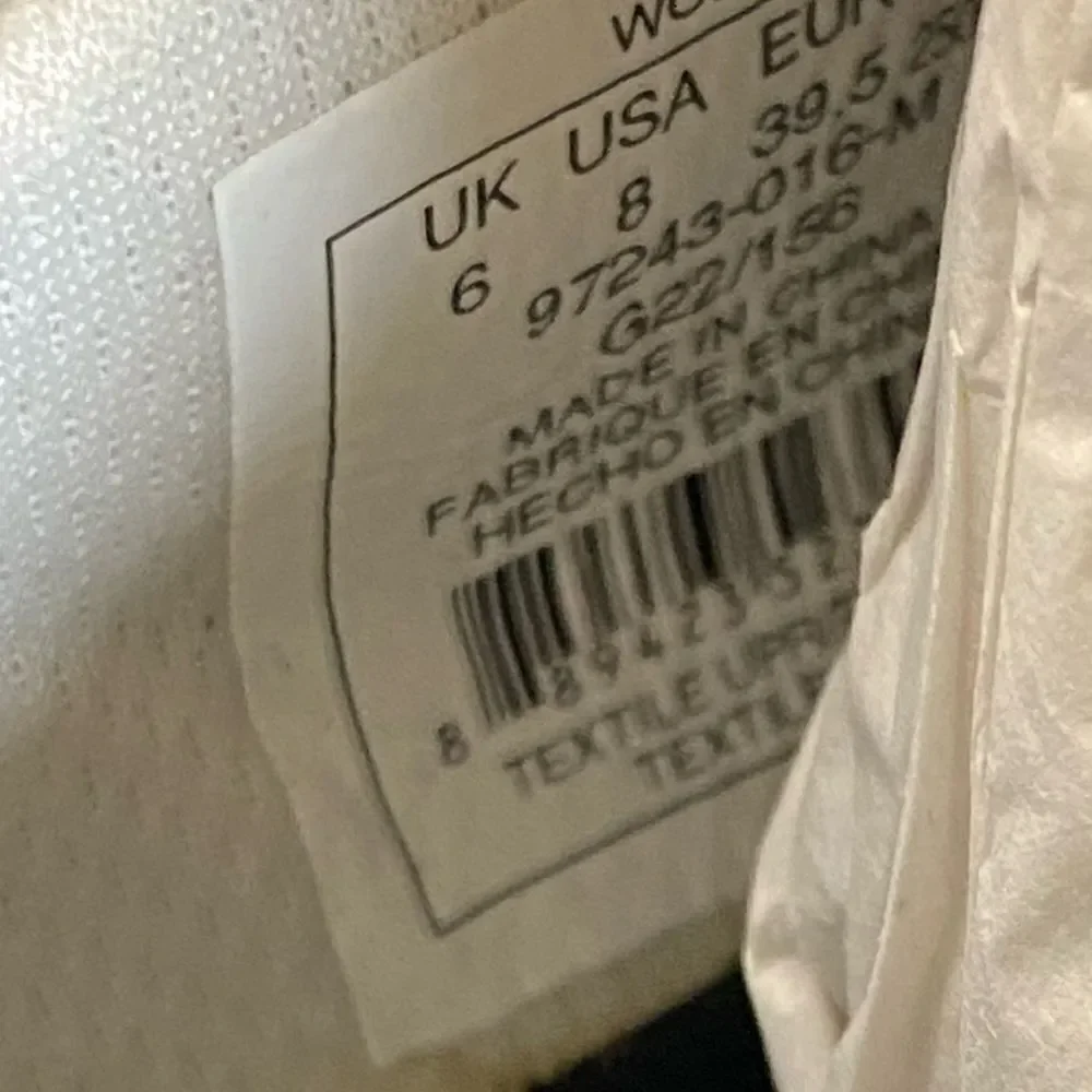 NIB Palladium Women’s Revolt Lo TX Black White Chunky Sole Sneaker Shoe - Size 8
